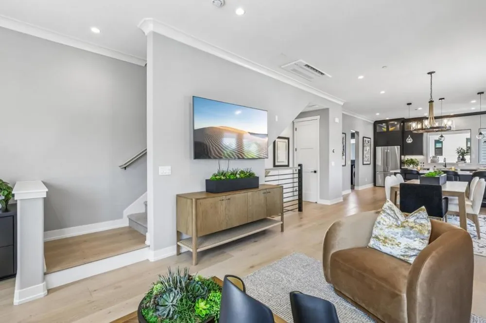 422 Acacia Avenue Palo Alto, CA 94306
