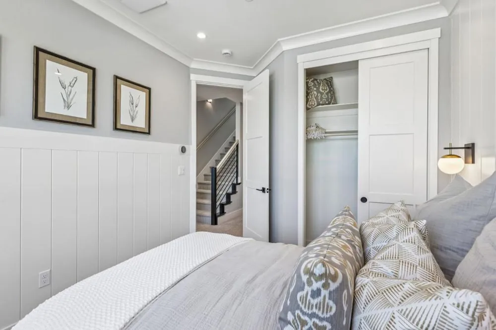 422 Acacia Avenue Palo Alto, CA 94306