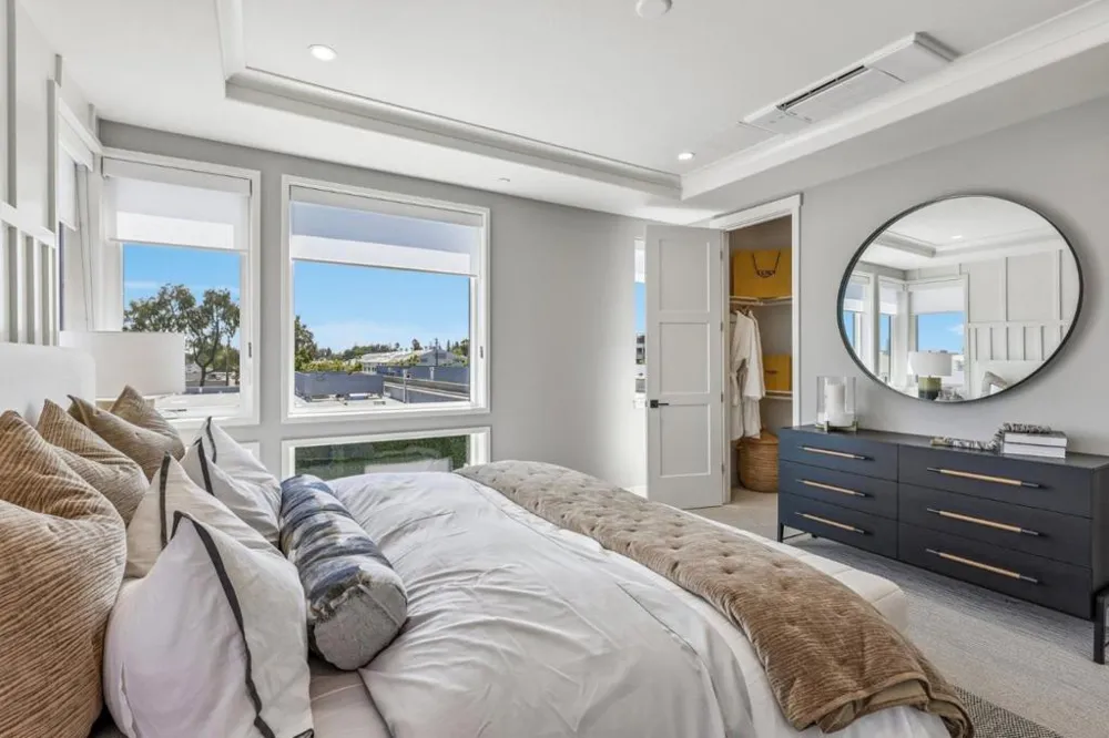 422 Acacia Avenue Palo Alto, CA 94306