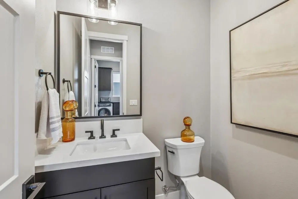 422 Acacia Avenue Palo Alto, CA 94306