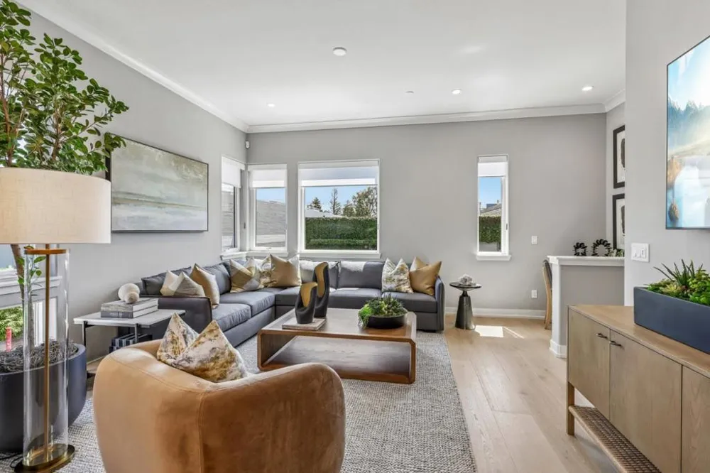 422 Acacia Avenue Palo Alto, CA 94306
