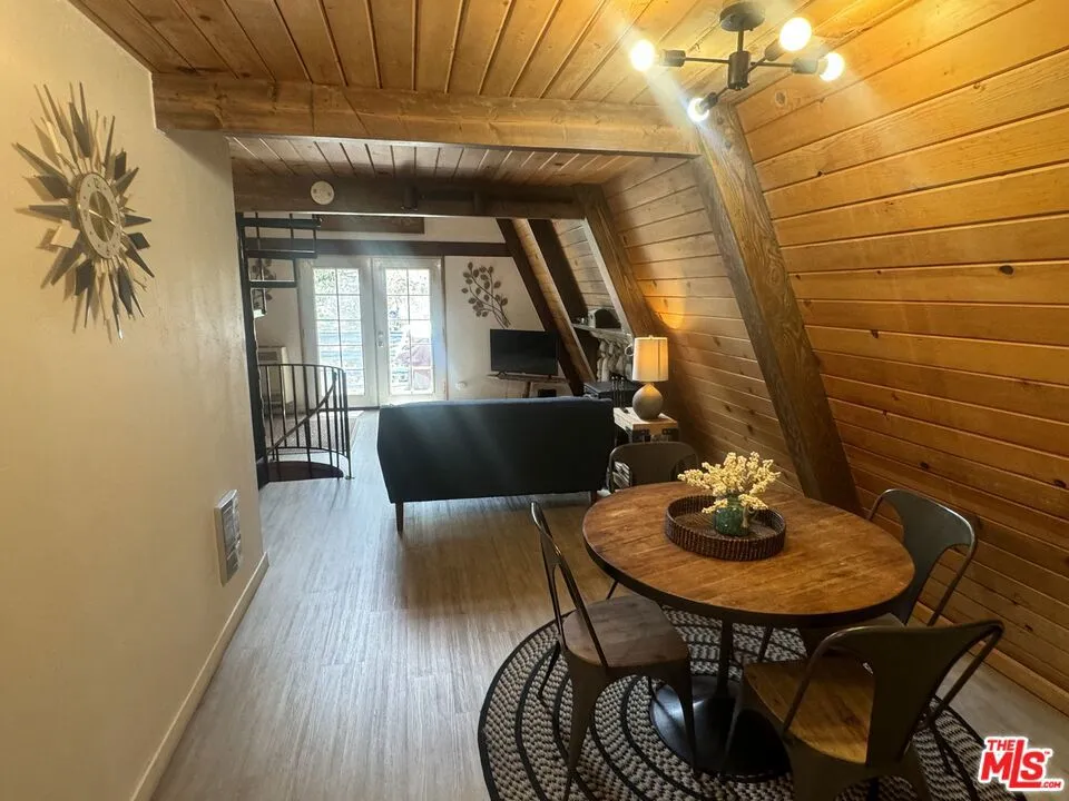 1295 Balsam Drive Big Bear, CA 92315