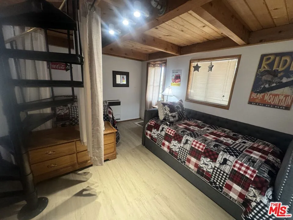 1295 Balsam Drive Big Bear, CA 92315