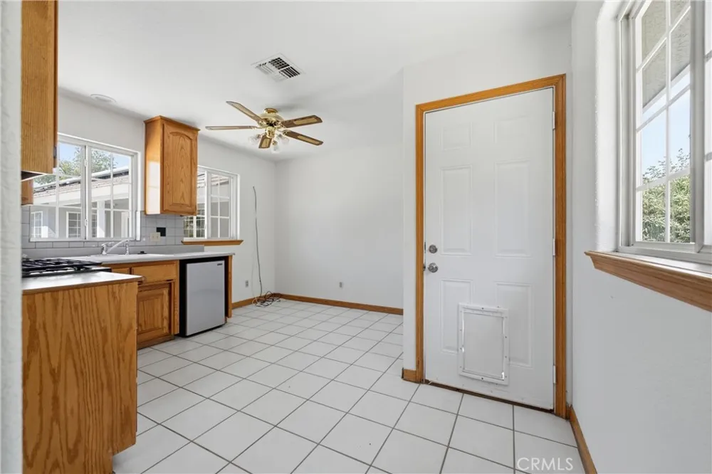 5653 Willow Avenue Rosamond, CA 93560