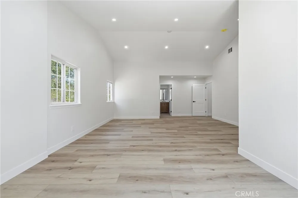 5653 Willow Avenue Rosamond, CA 93560