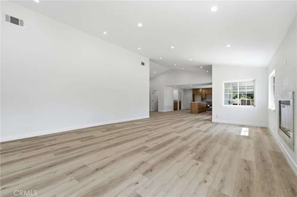 5653 Willow Avenue Rosamond, CA 93560