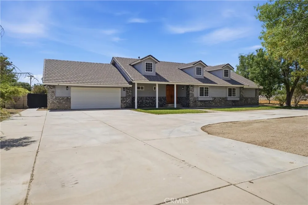5653 Willow Avenue Rosamond, CA 93560
