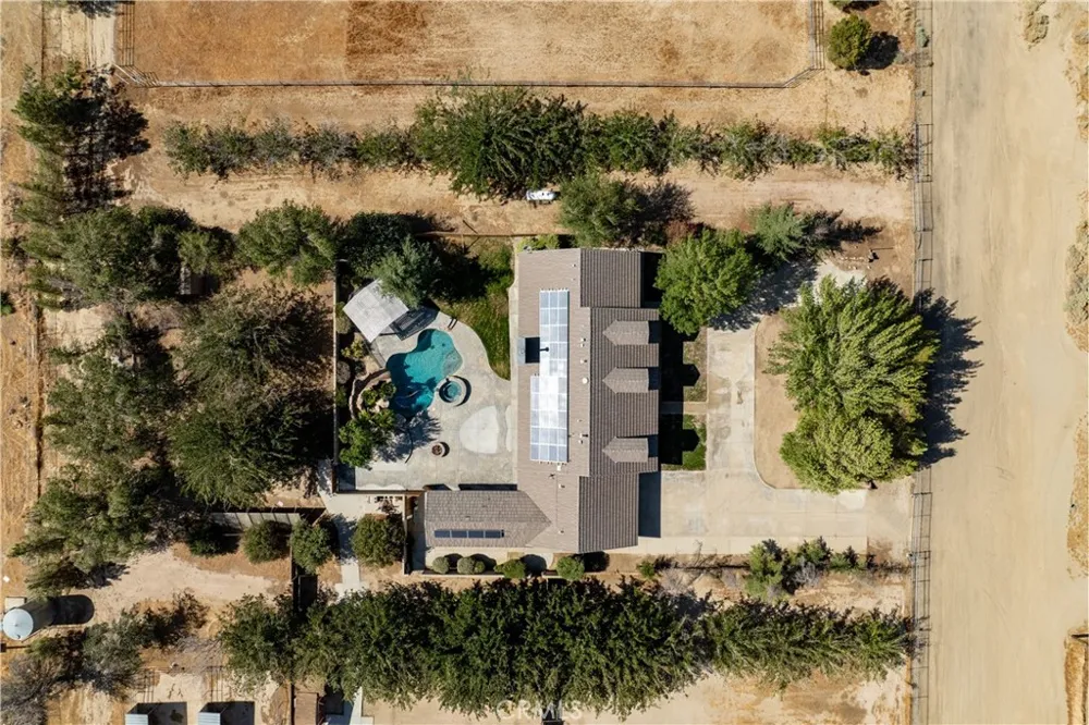 5653 Willow Avenue Rosamond, CA 93560