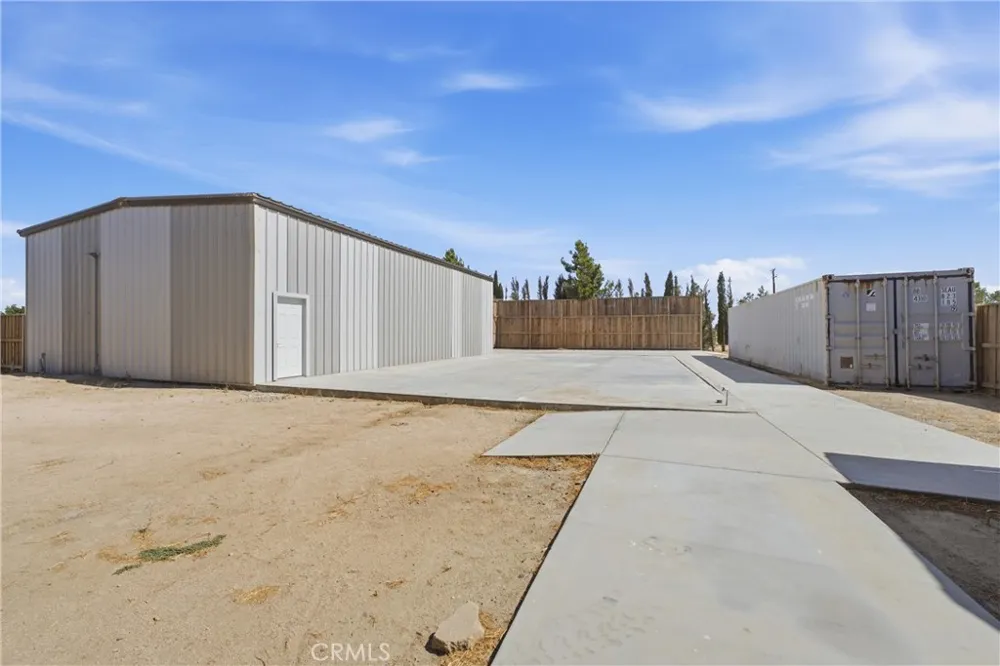 5653 Willow Avenue Rosamond, CA 93560