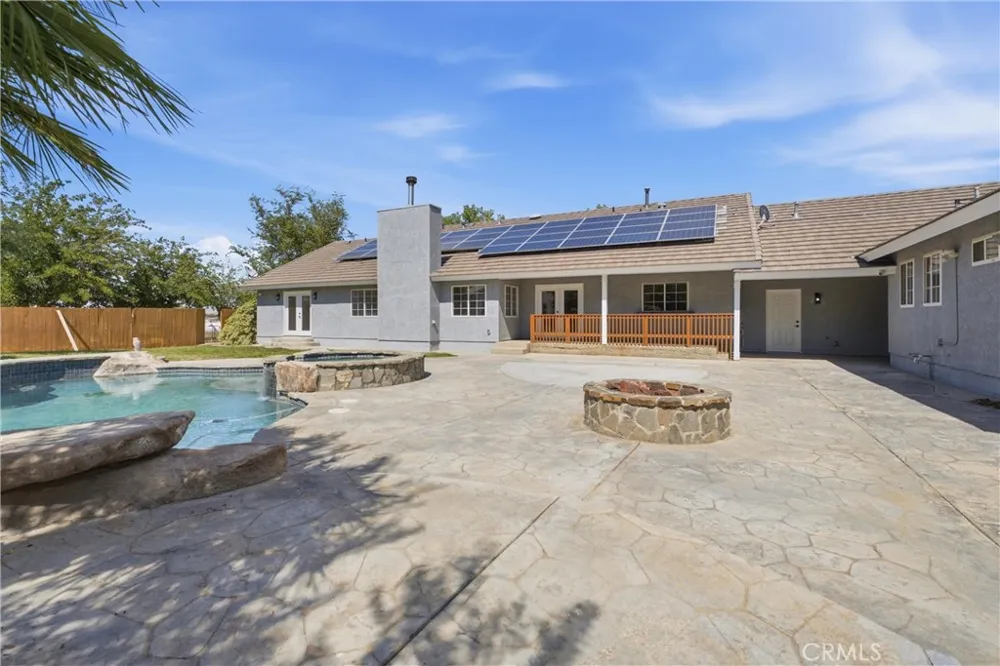 5653 Willow Avenue Rosamond, CA 93560