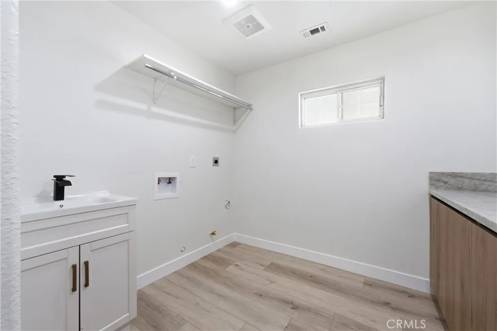 5653 Willow Avenue Rosamond, CA 93560