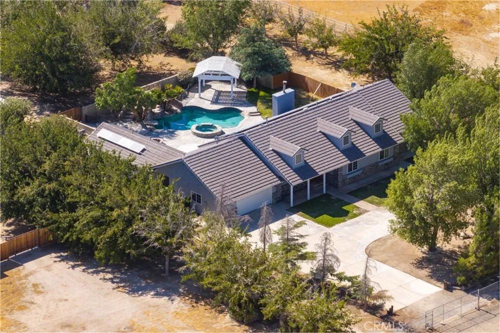 5653 Willow Avenue Rosamond, CA 93560