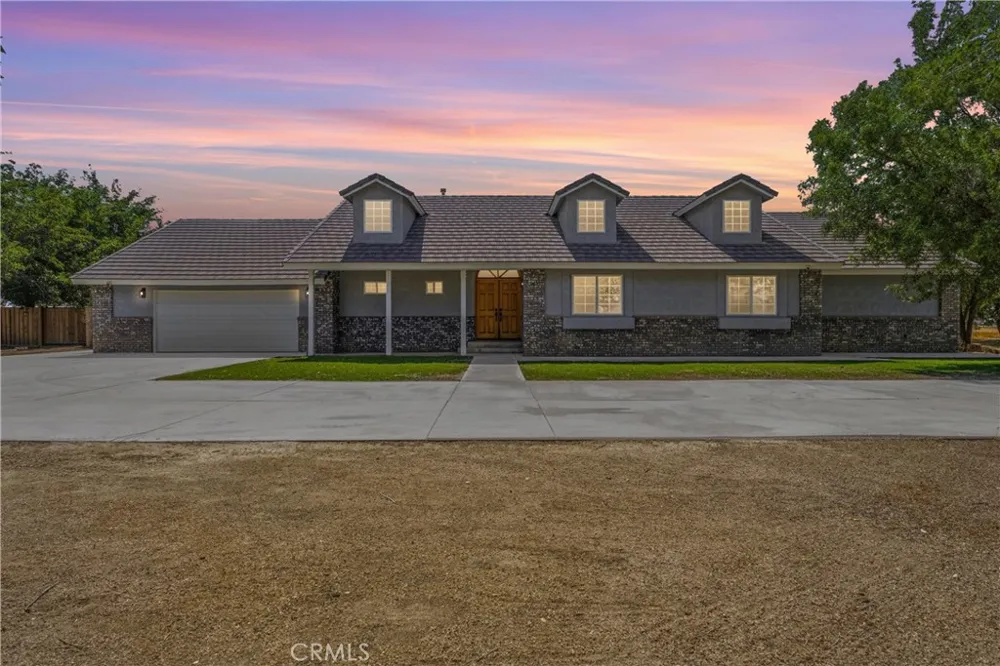 5653 Willow Avenue Rosamond, CA 93560