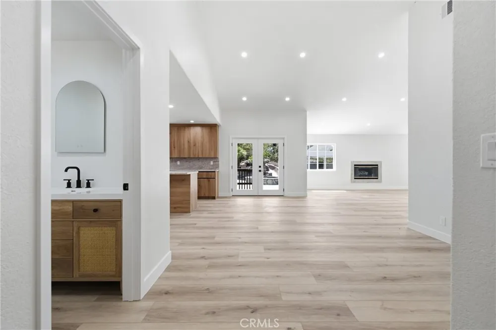 5653 Willow Avenue Rosamond, CA 93560