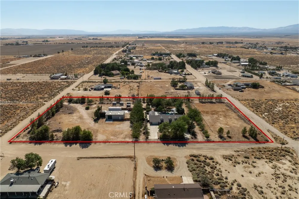 5653 Willow Avenue Rosamond, CA 93560