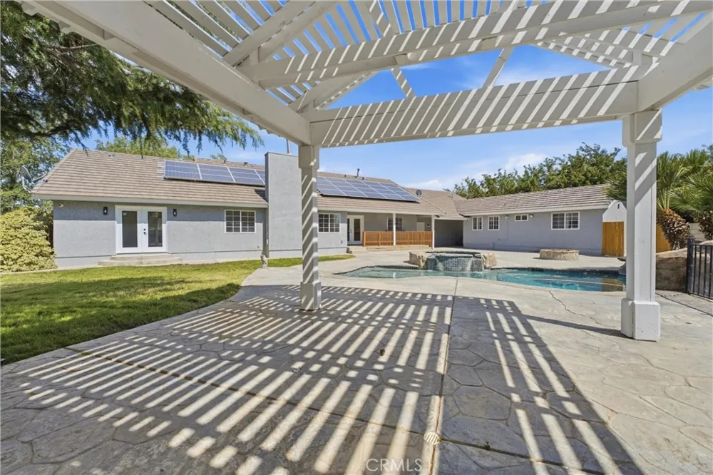 5653 Willow Avenue Rosamond, CA 93560