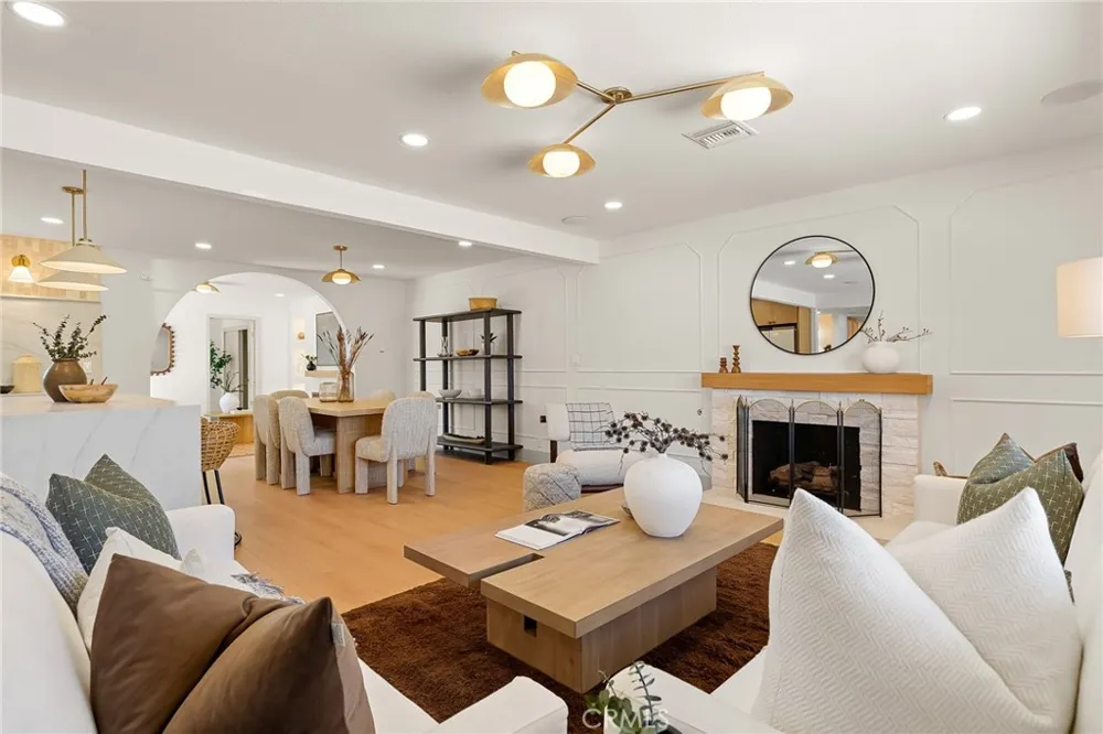 12091 Blackmer Garden Grove, CA 92845