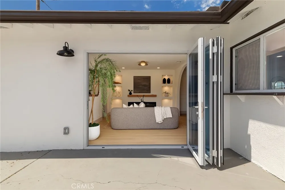 12091 Blackmer Garden Grove, CA 92845