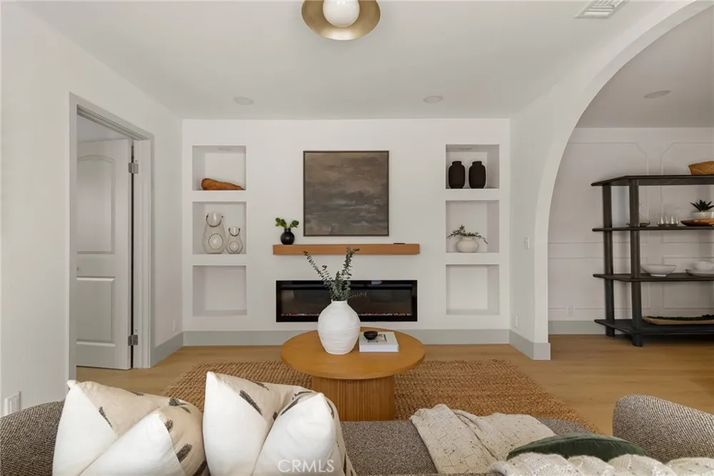 12091 Blackmer Garden Grove, CA 92845