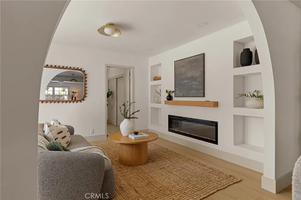 12091 Blackmer Garden Grove, CA 92845