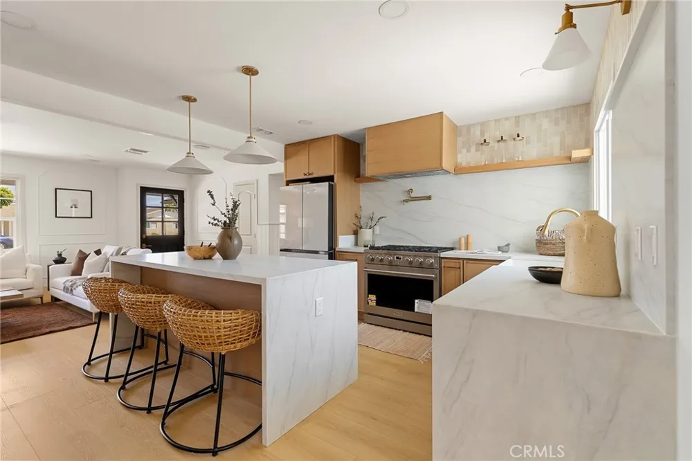 12091 Blackmer Garden Grove, CA 92845