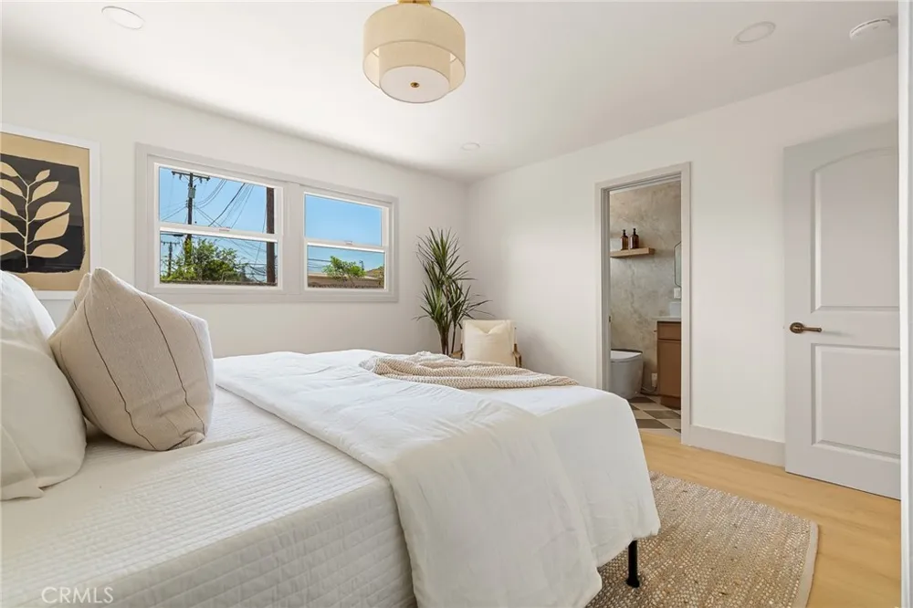 12091 Blackmer Garden Grove, CA 92845