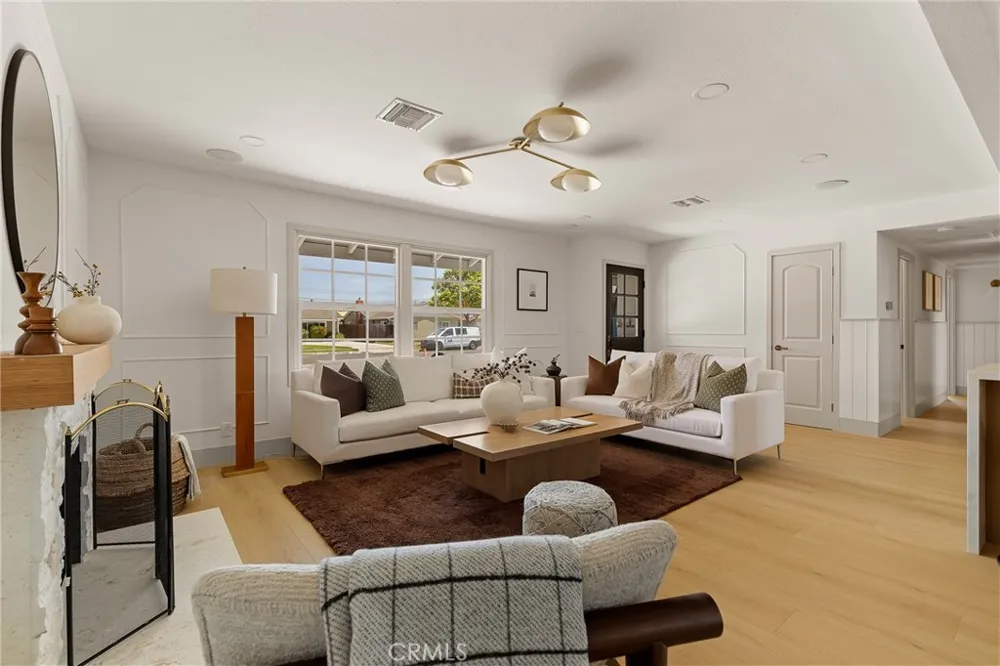 12091 Blackmer Garden Grove, CA 92845