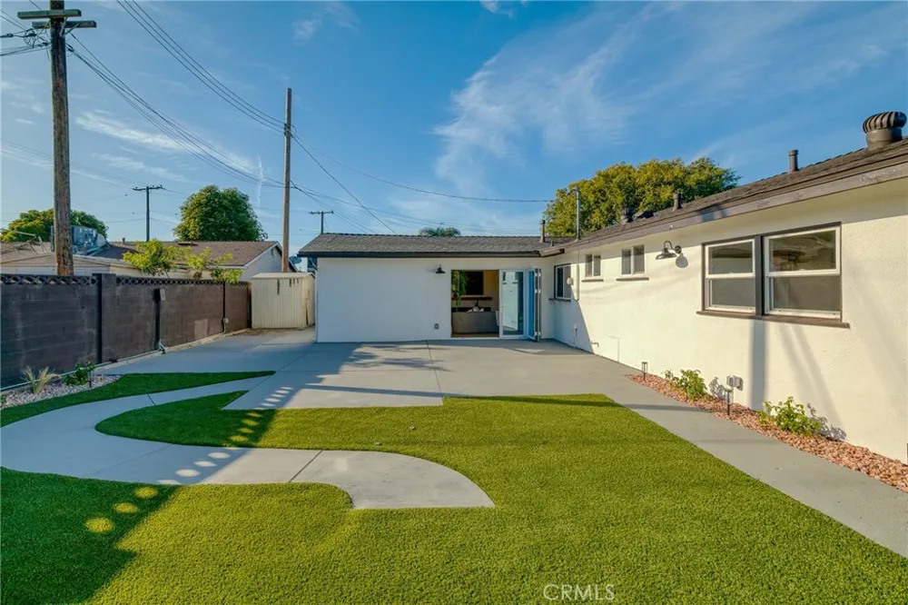 12091 Blackmer Garden Grove, CA 92845