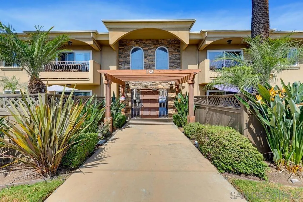 188 S Lincoln Ave #3 El Cajon, CA 92020