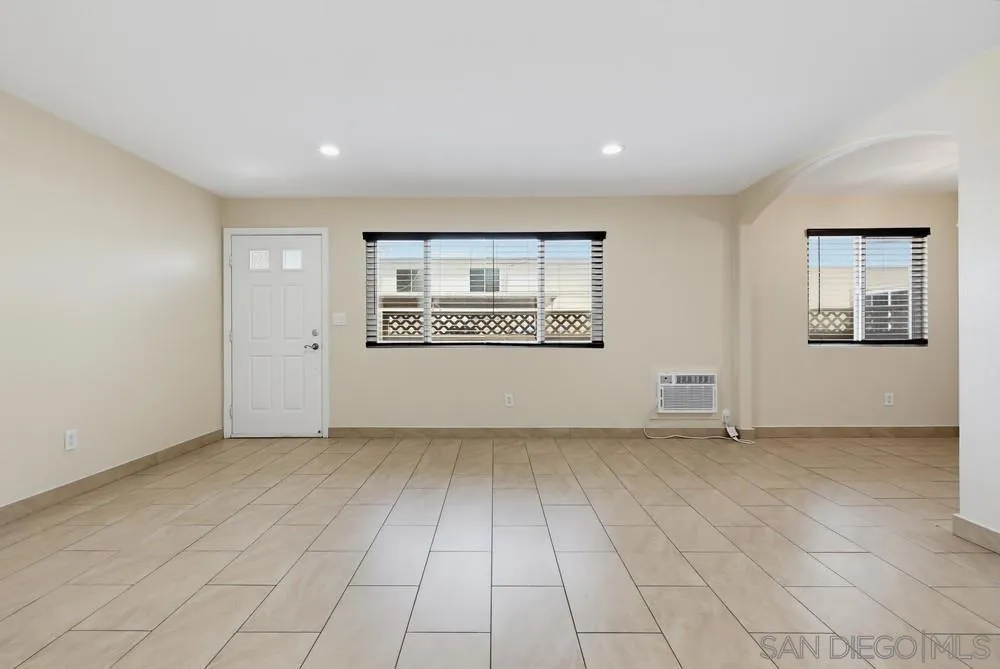 188 S Lincoln Ave #3 El Cajon, CA 92020