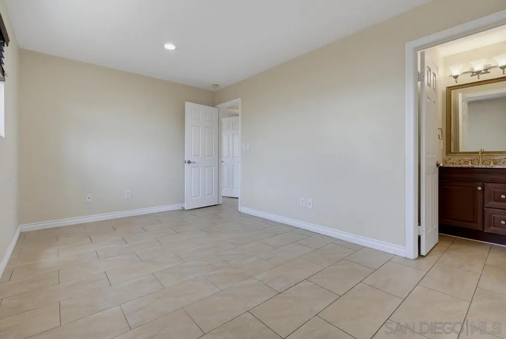 188 S Lincoln Ave #3 El Cajon, CA 92020