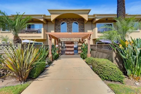 188 S Lincoln Ave. #3