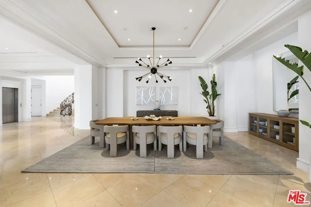 360 TROUSDALE PLACE Beverly Hills, CA 90210
