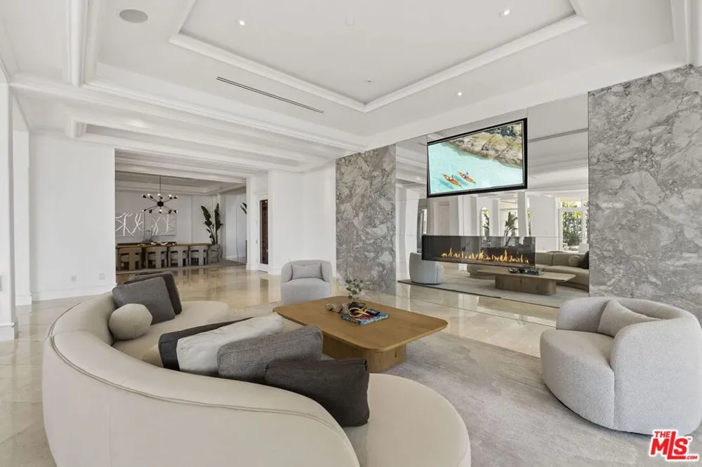 360 TROUSDALE PLACE Beverly Hills, CA 90210