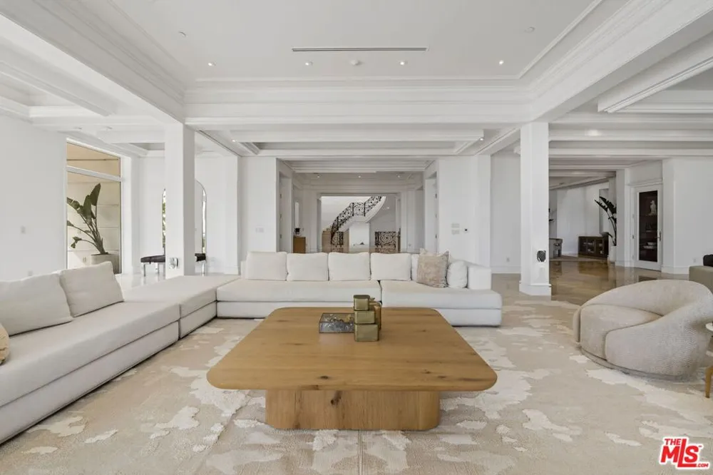 360 TROUSDALE PLACE Beverly Hills, CA 90210