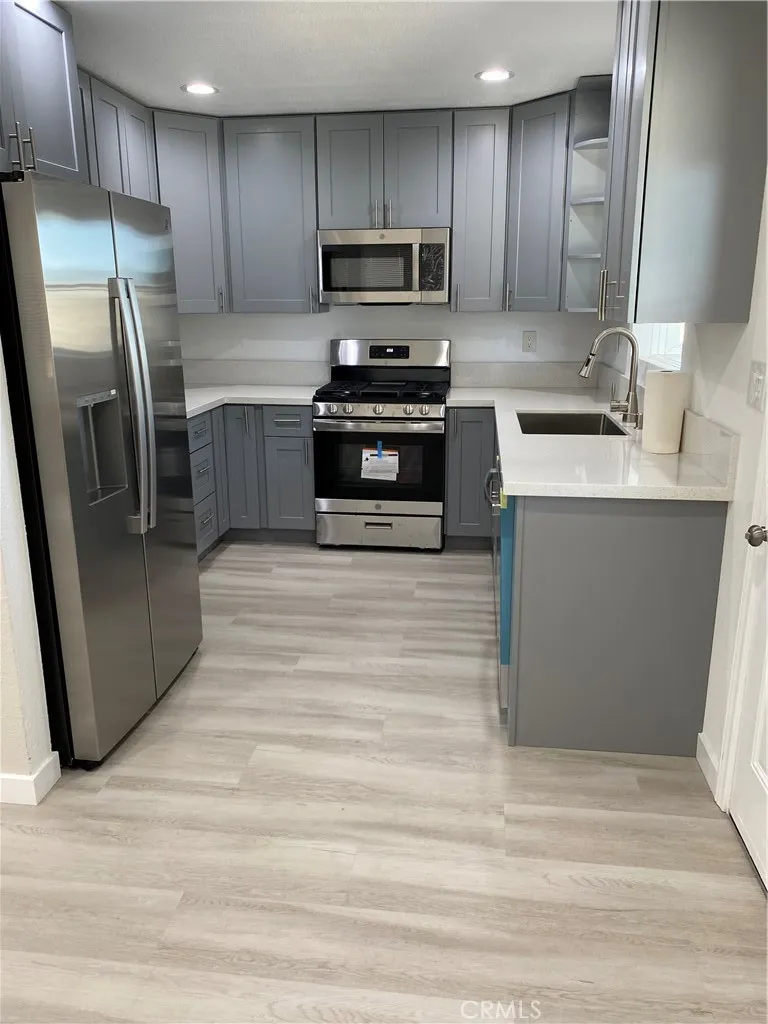 15118 Prado Court Victorville, CA 92395
