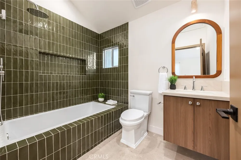 225 Branch Highland Park, CA 90042