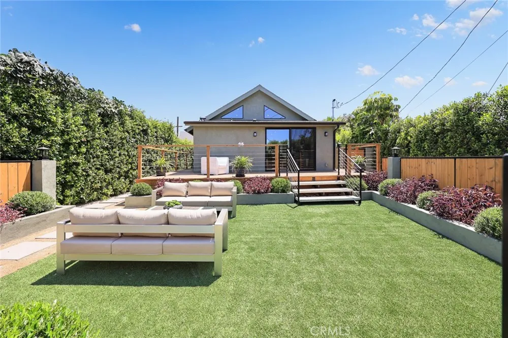 225 Branch Highland Park, CA 90042