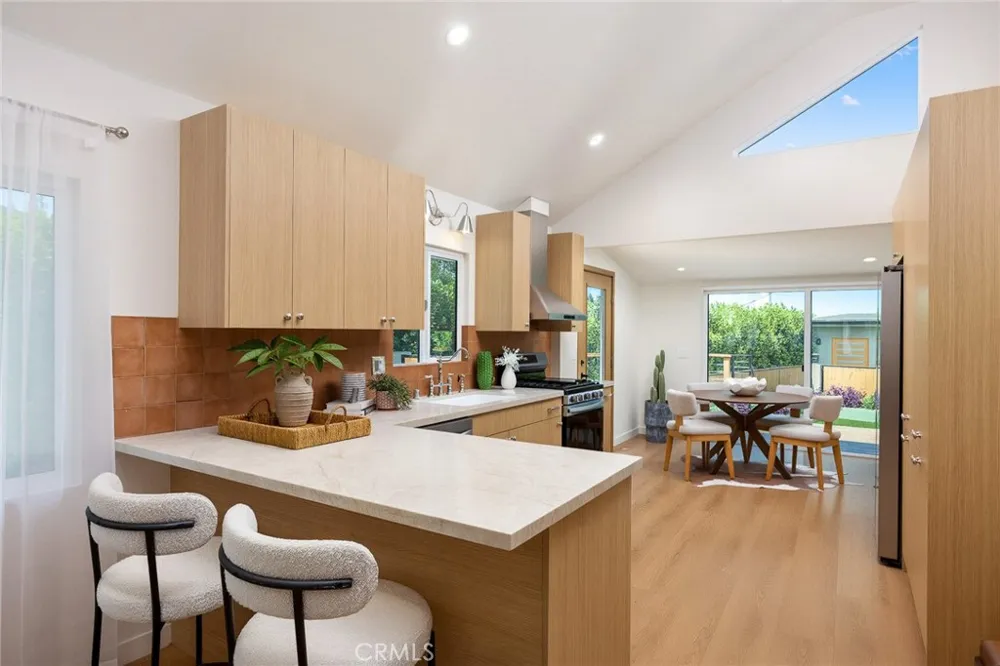 225 Branch Highland Park, CA 90042