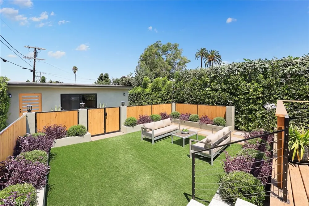 225 Branch Highland Park, CA 90042