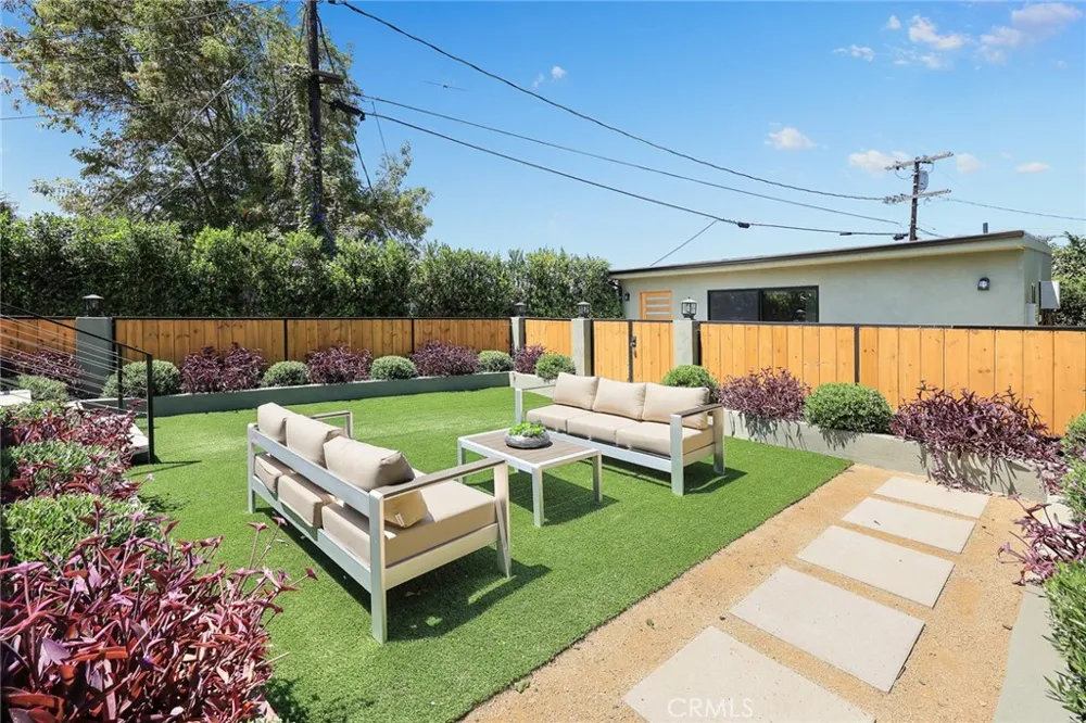 225 Branch Highland Park, CA 90042