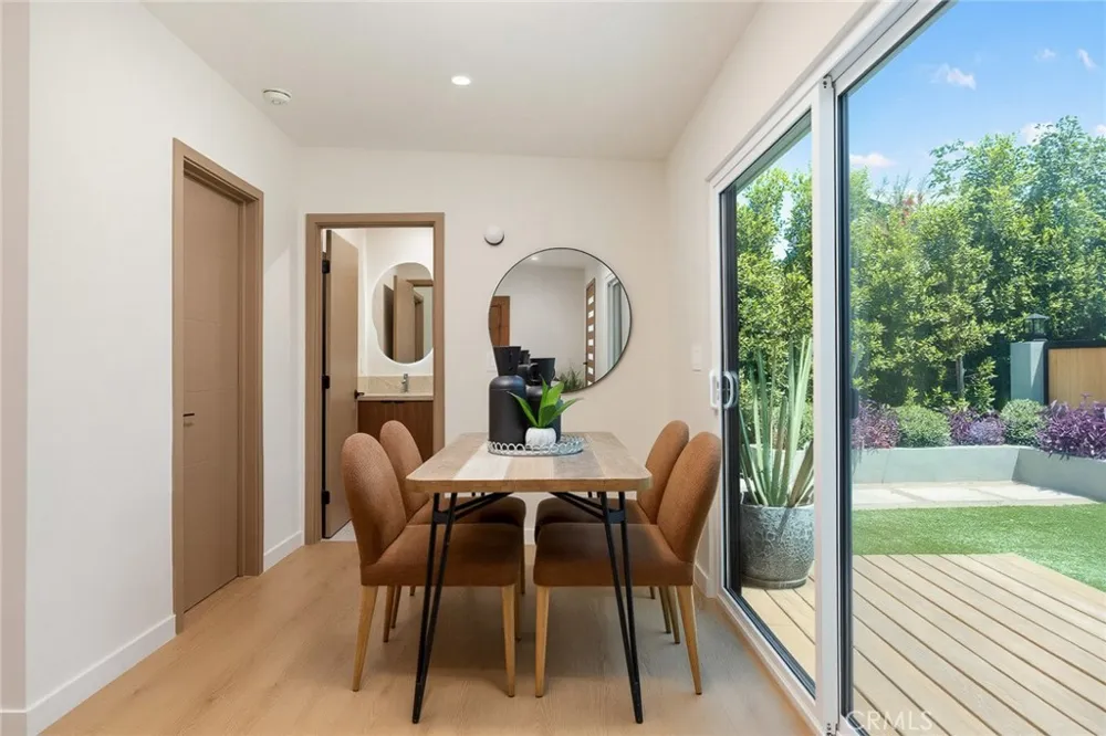 225 Branch Highland Park, CA 90042