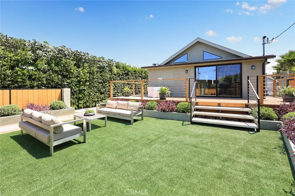 225 Branch Highland Park, CA 90042