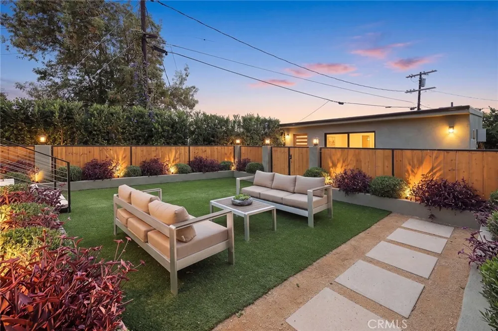225 Branch Highland Park, CA 90042
