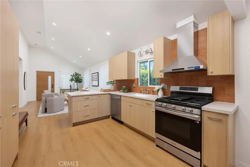 225 Branch Highland Park, CA 90042