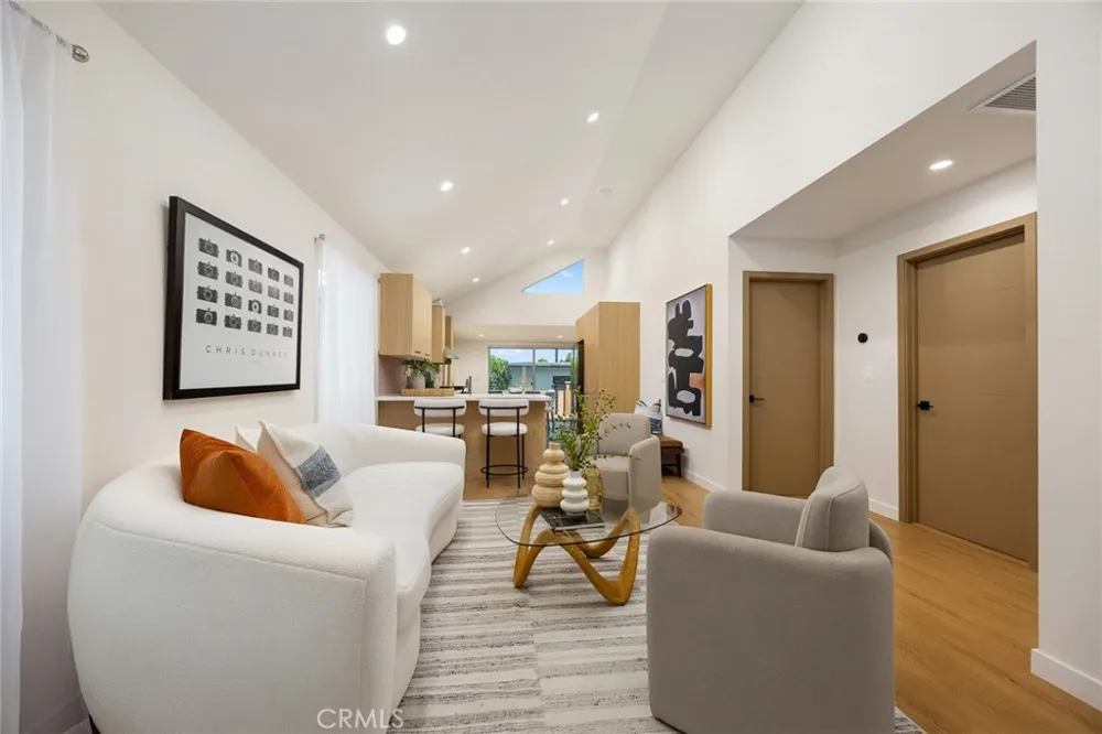 225 Branch Highland Park, CA 90042