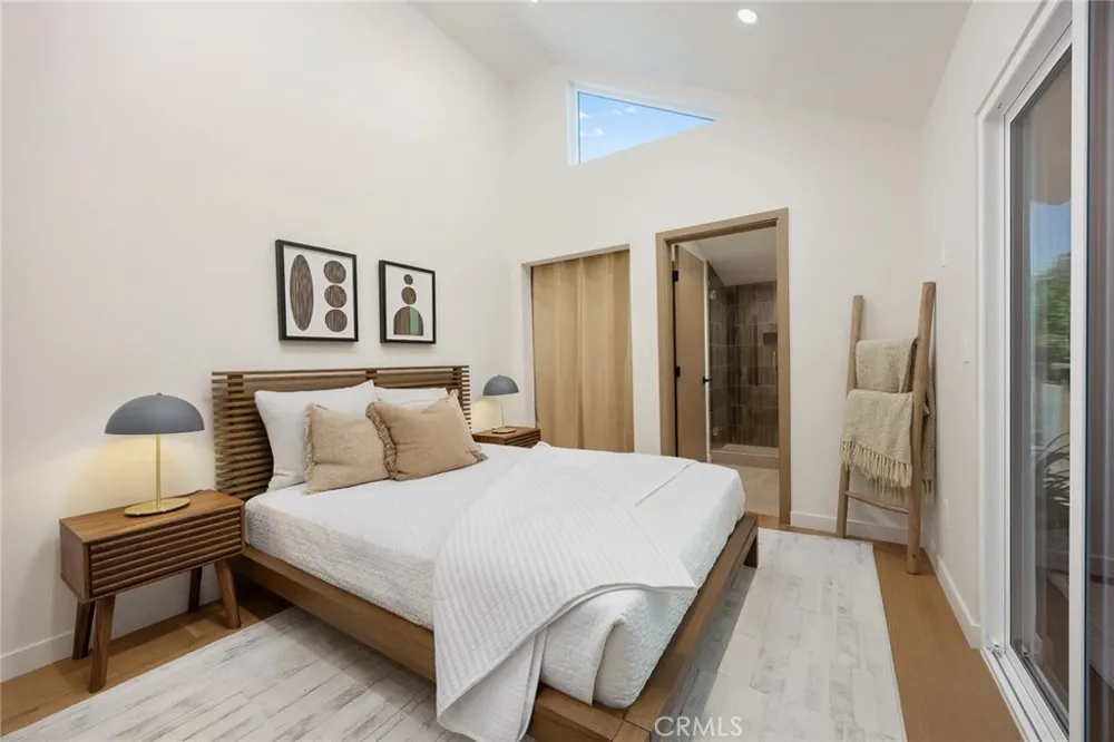 225 Branch Highland Park, CA 90042