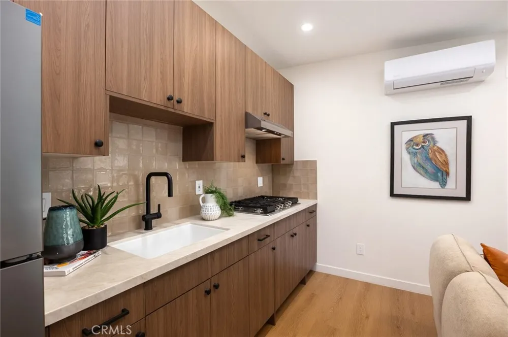 225 Branch Highland Park, CA 90042