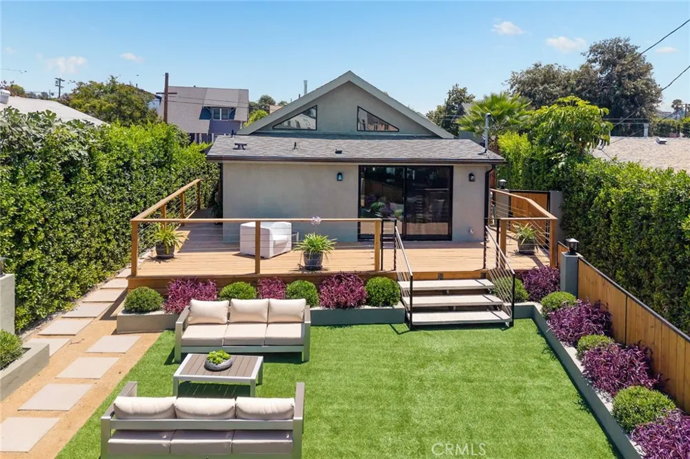 225 Branch Highland Park, CA 90042