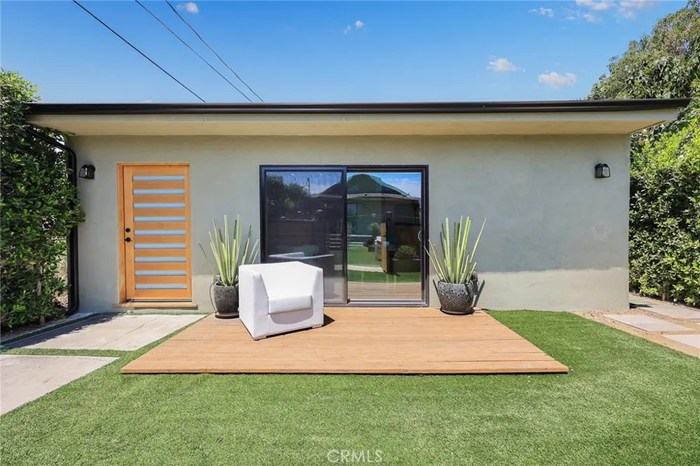 225 Branch Highland Park, CA 90042